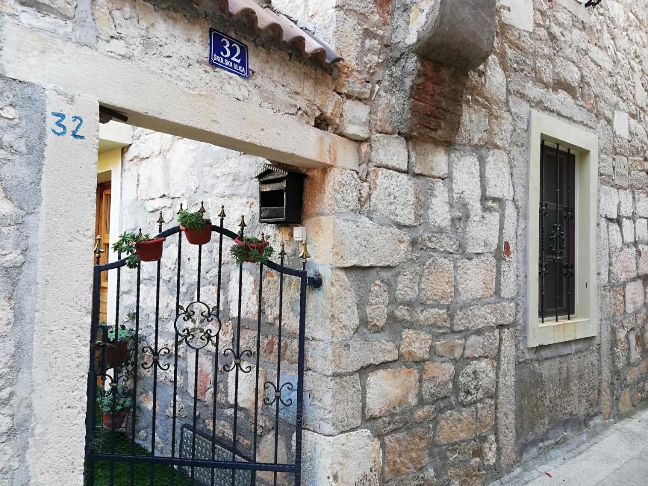 Branimir Apartment *
